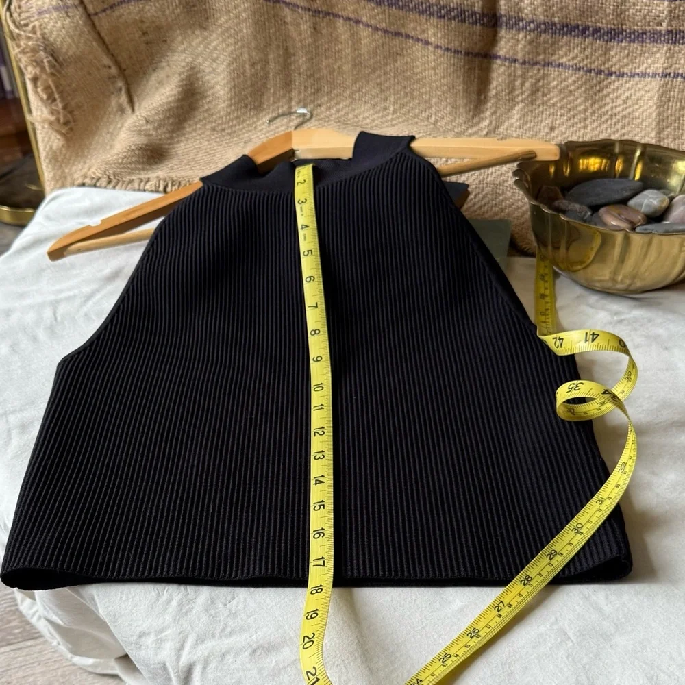 QUINCE • Cropped High Neck Ribbed Top. Size L. EUC. Black. $17 obo. - Picture 6 of 8